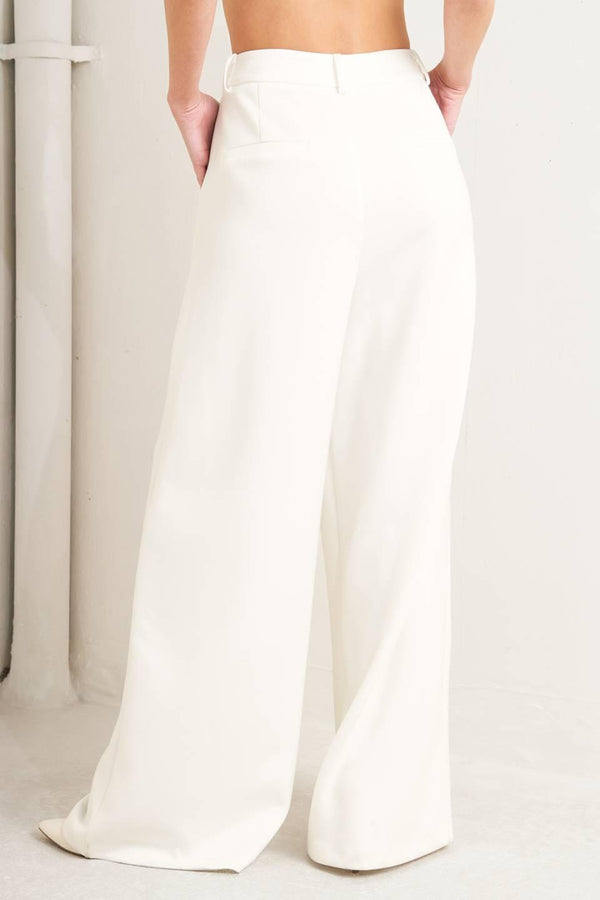 PURE ELEGANCE WOVEN PANTS.