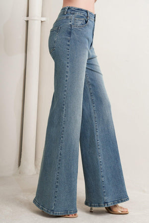 A washed denim pant with straight leg. matching top FT1811

Details: Self: 99% Cotton 1% Spandex

Size & Fit

-Model is 5`8" And Wearing Size Small
-Measurements Taken From Size Small
-Approx. Length: 43"