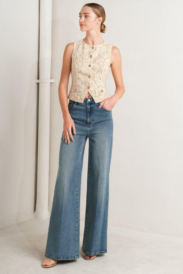 A washed denim pant with straight leg. matching top FT1811

Details: Self: 99% Cotton 1% Spandex

Size & Fit

-Model is 5`8" And Wearing Size Small
-Measurements Taken From Size Small
-Approx. Length: 43"
