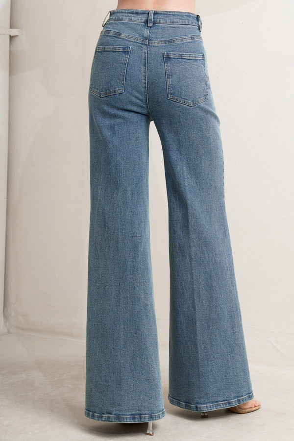 A washed denim pant with straight leg. matching top FT1811

Details: Self: 99% Cotton 1% Spandex

Size & Fit

-Model is 5`8" And Wearing Size Small
-Measurements Taken From Size Small
-Approx. Length: 43"