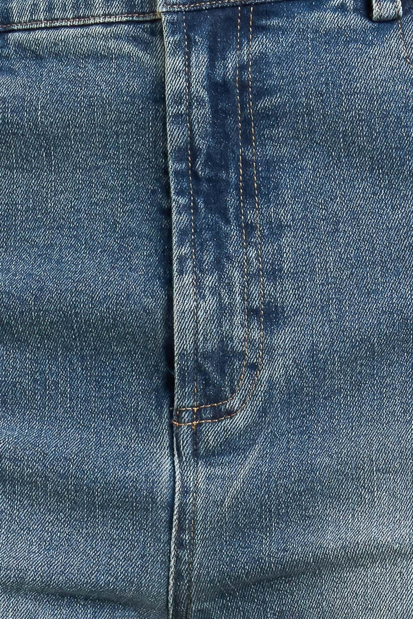 A washed denim pant with straight leg. matching top FT1811

Details: Self: 99% Cotton 1% Spandex

Size & Fit

-Model is 5`8" And Wearing Size Small
-Measurements Taken From Size Small
-Approx. Length: 43"