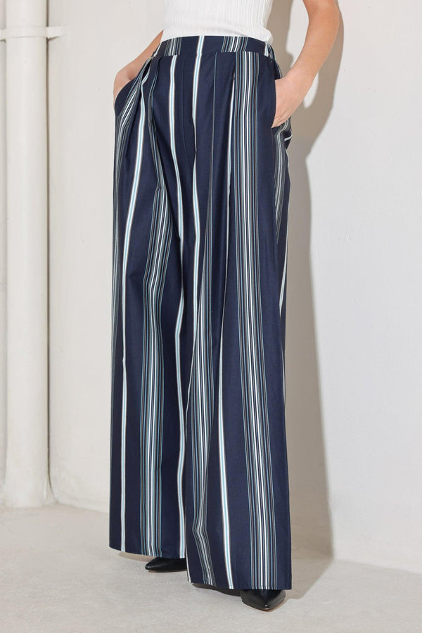 CITY STRIPE WOVEN PANTS.