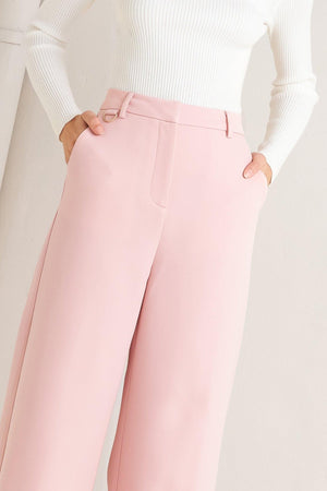 ELEVATED CLASSIC WOVEN PANTS.