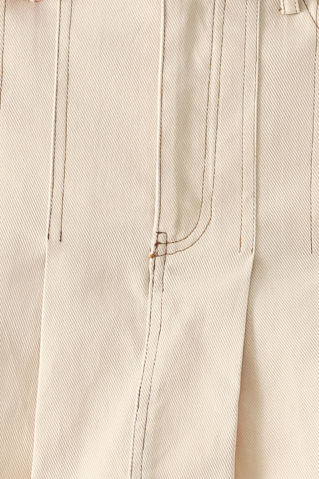 SOFT POWER WOVEN SKORT.