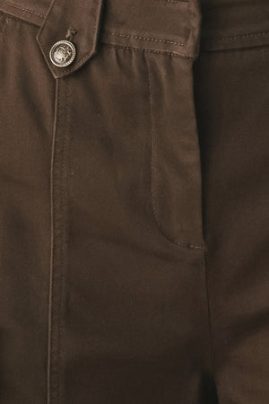 Woman wearing brown wide-leg pants | FREEMARKET