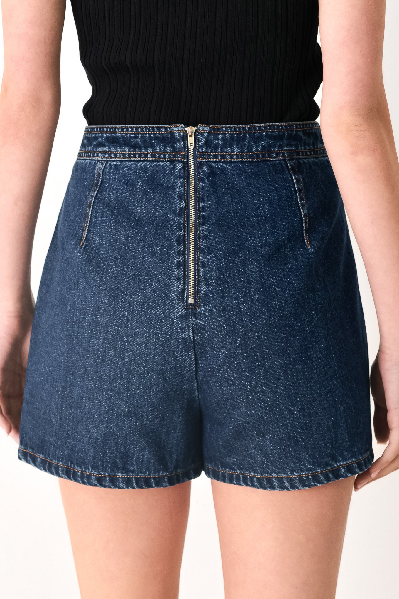 Blue denim denim skort with button detail and back zipper closure | FREEMARKET