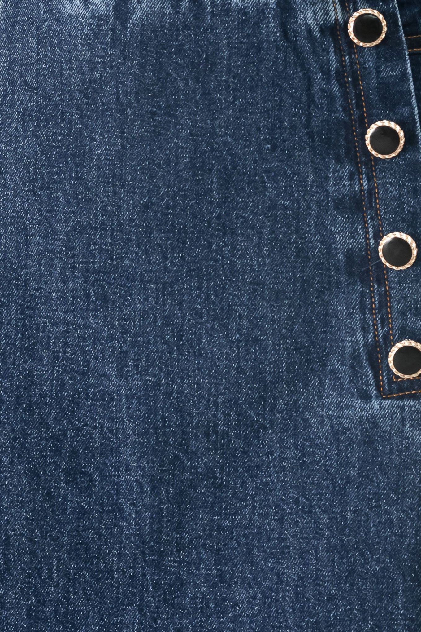 Close up of denim skort with button detail and back zipper closure | FREEMARKET