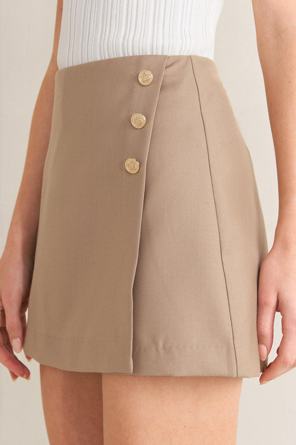 MANHATTAN PEPLUM WOVEN SKORT.