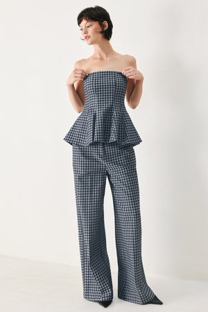 Houndstooth patterned wide leg pant with front closure | FREEMARKET