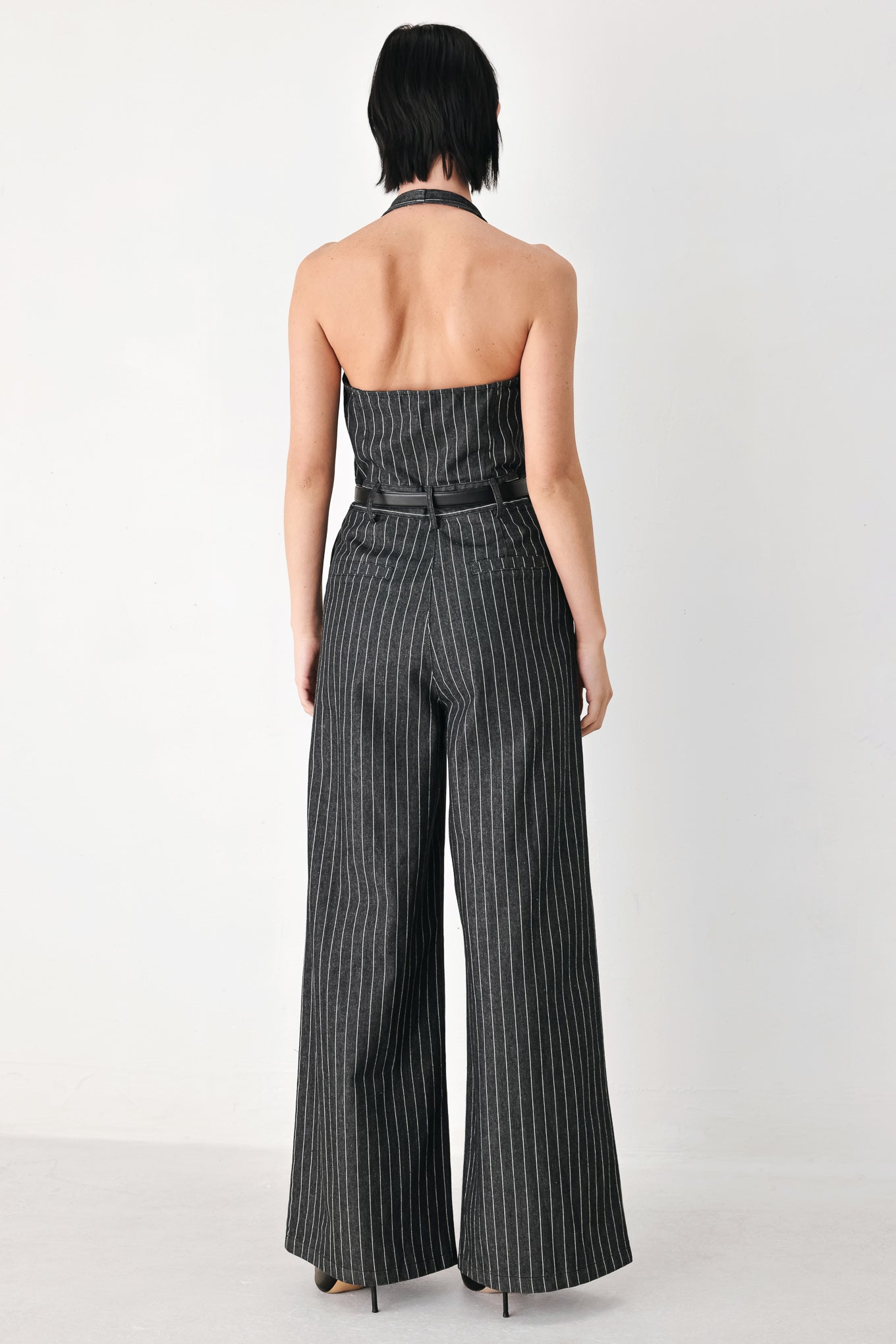 EXECUTIVE NOIR FLOW WOVEN JUMPSUIT