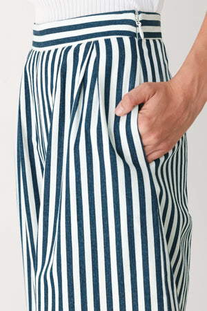 Woman wearing blue and white striped wide-leg pants | FREEMARKET