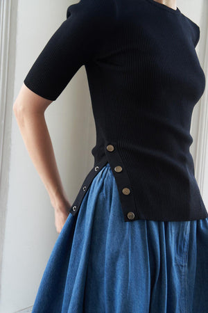 MEMORIES WE CREATED SWEATER TOP.