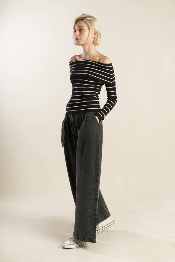 IN TOO DEEP SWEATER TOP.