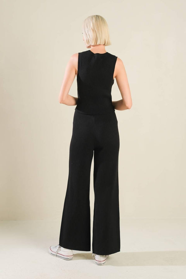 REGAL RISE BLACK KNIT PANTS.