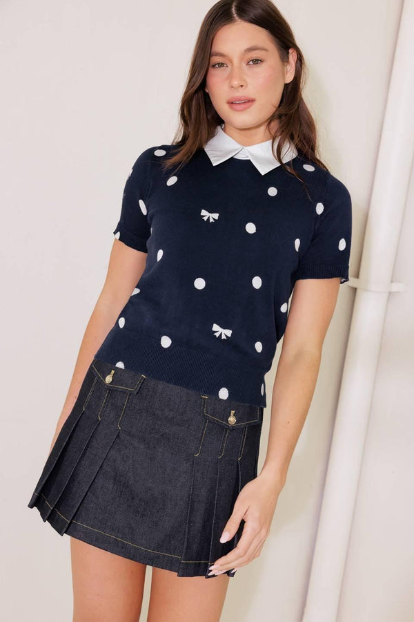 SIDEWALK CAFÉ NAVY SWEATER KNIT TOP.