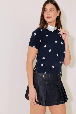 SIDEWALK CAFÉ NAVY SWEATER KNIT TOP.