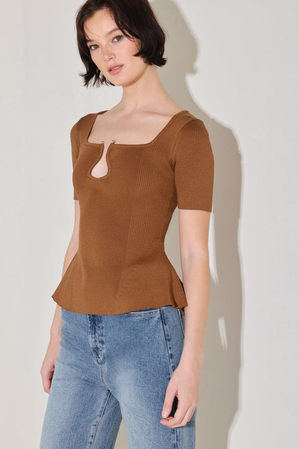 GOLDEN GLOW MOMENT SWEATER TOP.