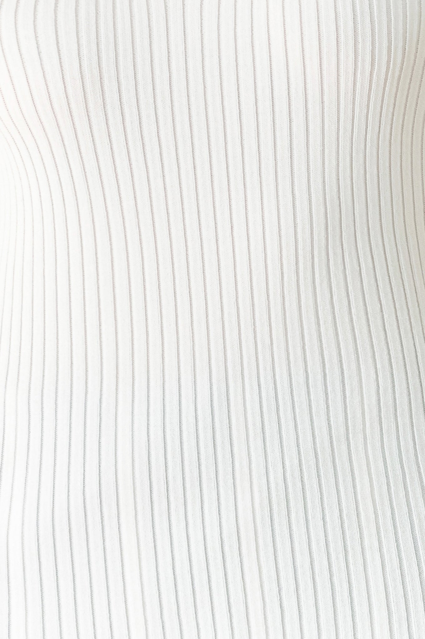 Close-up of a white ribbed fabric | FREEMARKET
