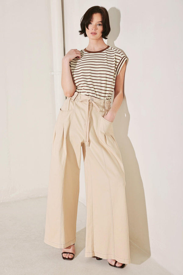 INDIE ICON ENERGY KNIT TOP.