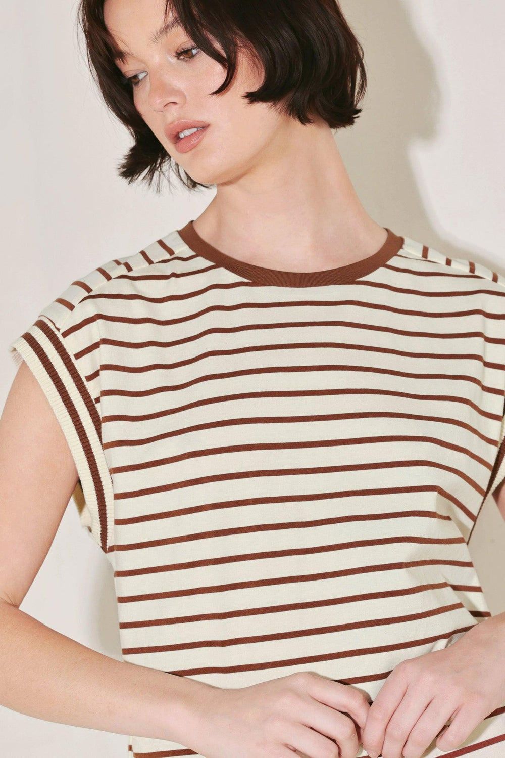 INDIE ICON ENERGY KNIT TOP.