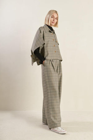 IMMACULATE EXCELLENCE WOVEN PLAID TOP.