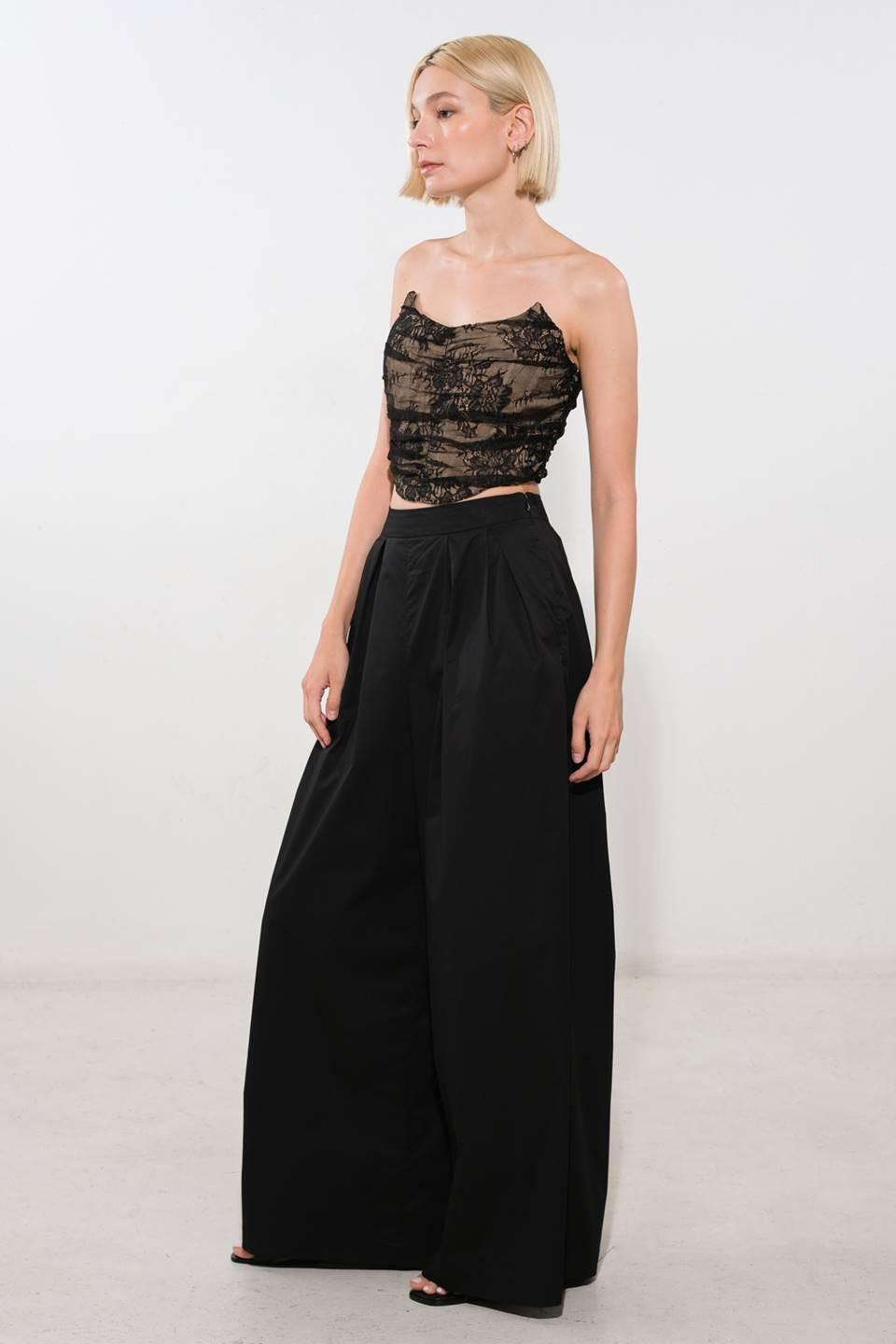 BE THE EXCEPTION LACE CROP TOP.