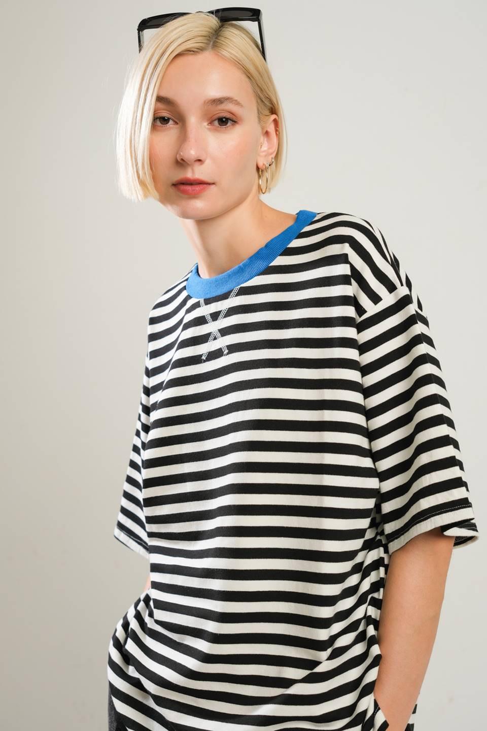 FOREVER WAITING  KNIT TOP.