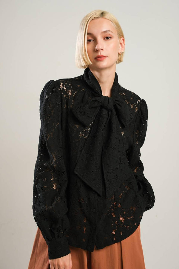 PATRIOTIC PRINCESS WOVEN LACE TOP.