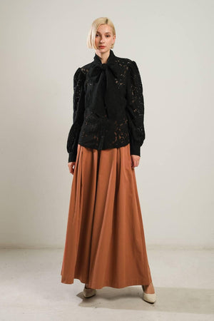 PATRIOTIC PRINCESS WOVEN LACE TOP.
