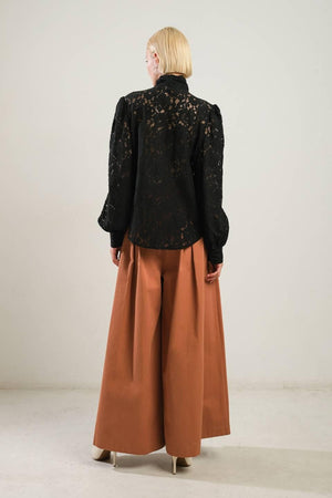 PATRIOTIC PRINCESS WOVEN LACE TOP.