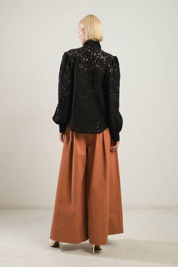 PATRIOTIC PRINCESS WOVEN LACE TOP.