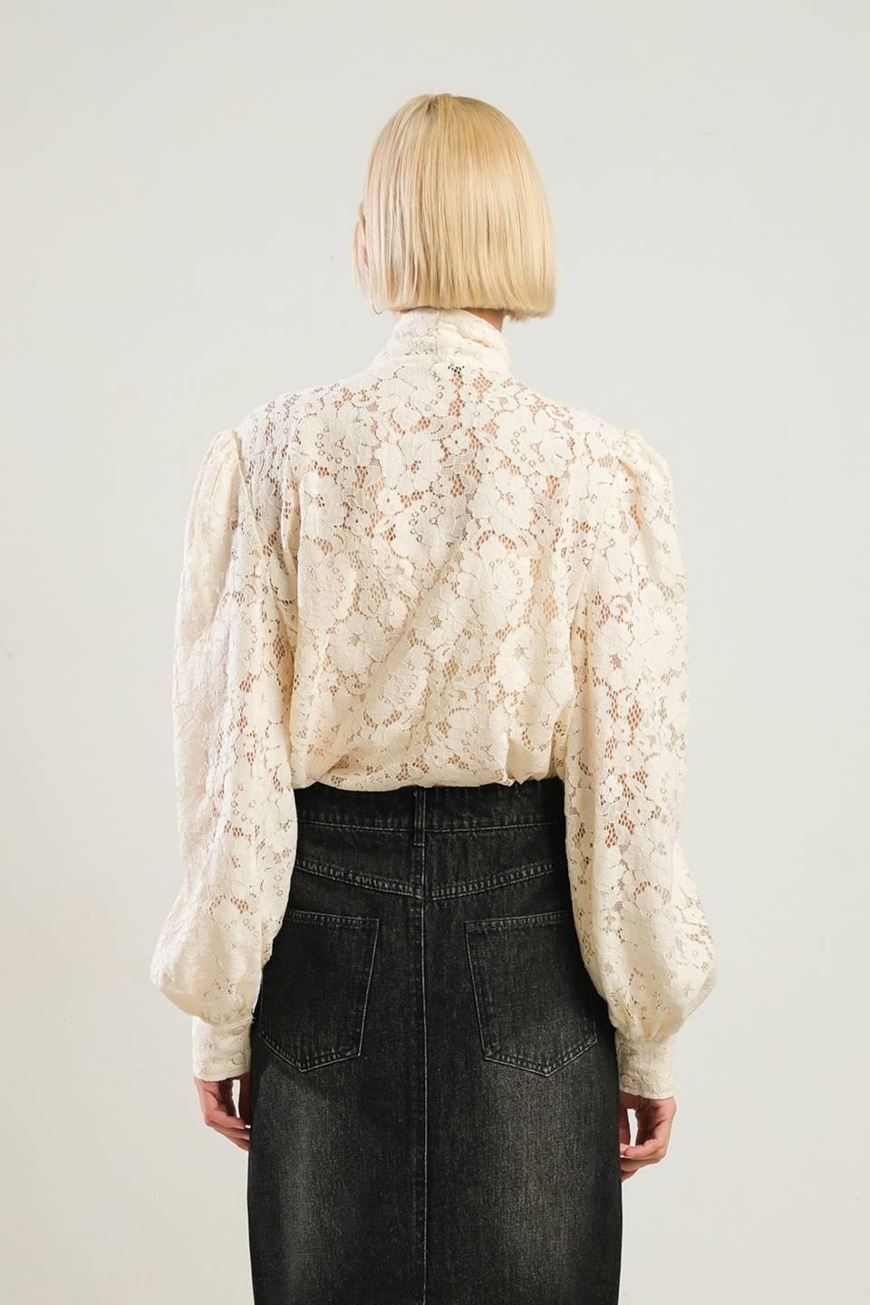 PATRIOTIC PRINCESS WOVEN LACE TOP.