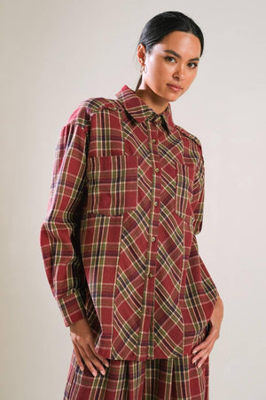 TIMELESS CHARM WOVEN TOP.