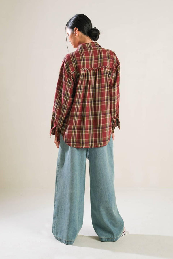 TIMELESS CHARM WOVEN TOP.