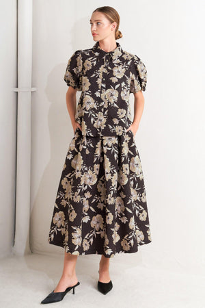 POSH PRESENCE WOVEN TOP.