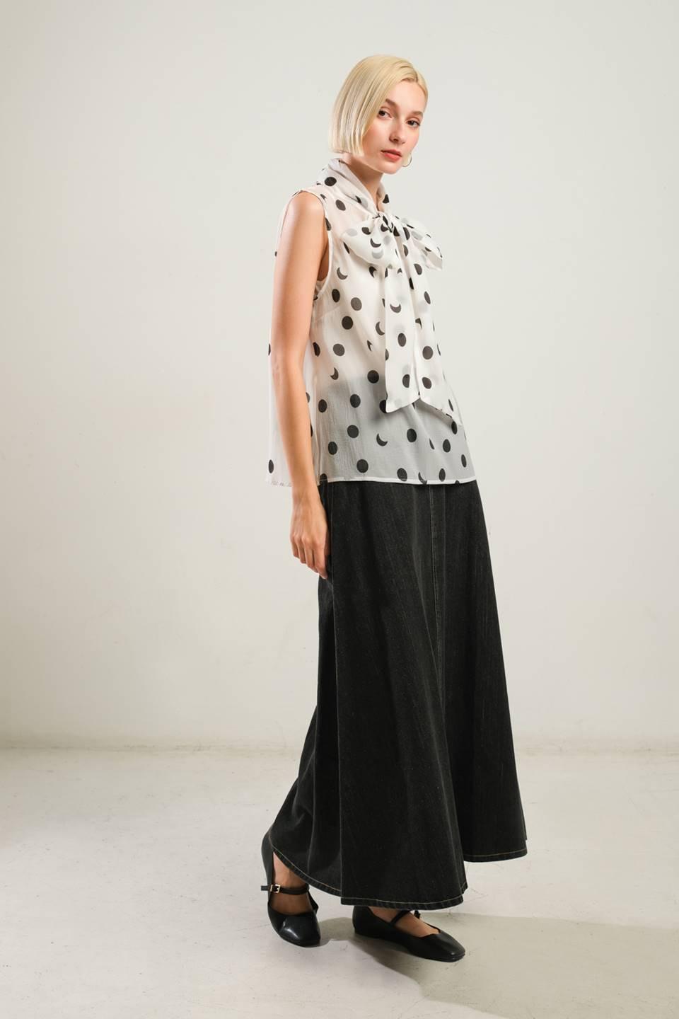 THIS ISN'T GOODBYE WOVEN TOP.