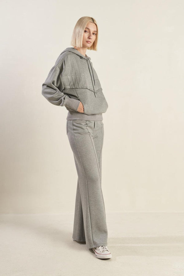 SIMPLE AFFECTION PULLOVER SWEATSHIRT.