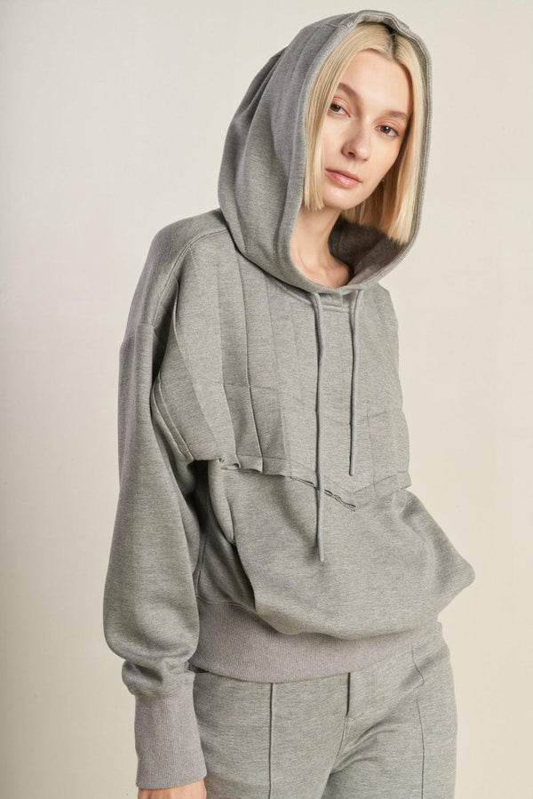 SIMPLE AFFECTION PULLOVER SWEATSHIRT.