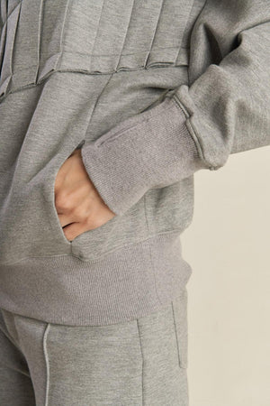 SIMPLE AFFECTION PULLOVER SWEATSHIRT.