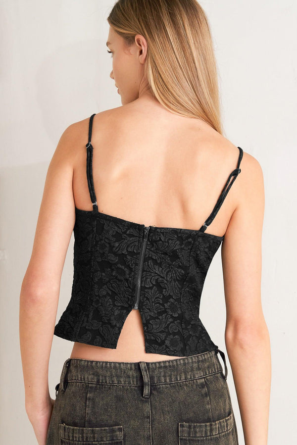 FOREVER DAYDREAMING WOVEN TOP.