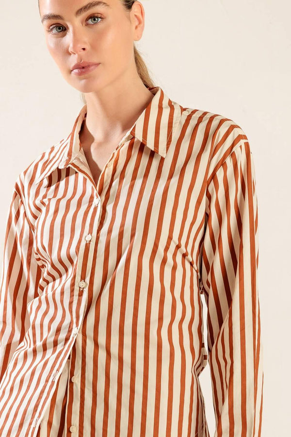 PIECES OF MY HEART WOVEN TOP.