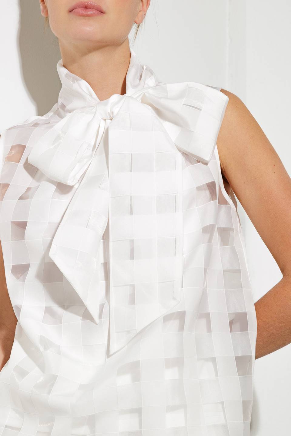 LIVE FOR US WHITE WOVEN ORGANZA TOP