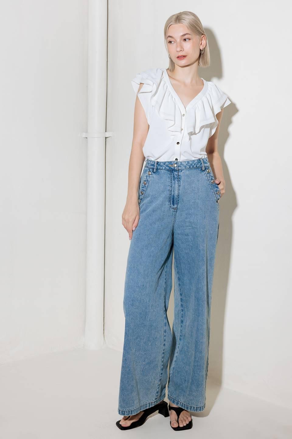 MADE FOR ROMANCE OFF WHITE WOVEN TOP.
