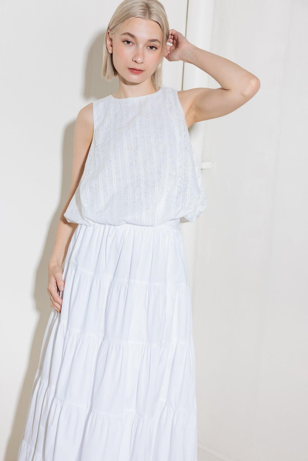 TIMELESS WITH EDGE WOVEN LACE TOP.