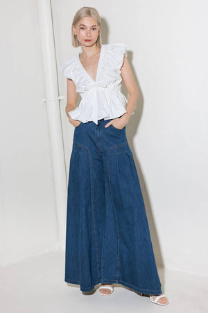 SLOW DOWN IN WHITE WOVEN TOP.