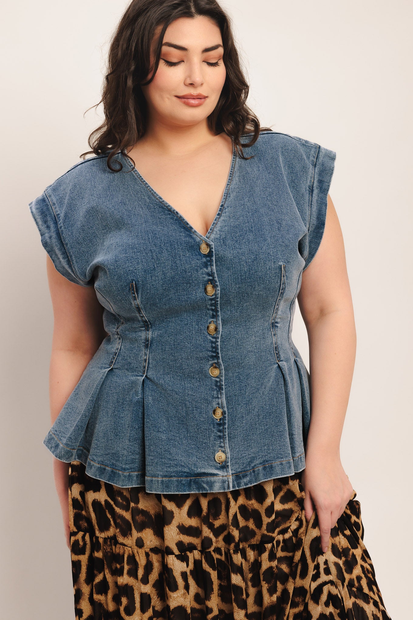 NO SECOND THOUGHT WASHED DENIM TOP - Flying Tomato - TOPS - Freemarket