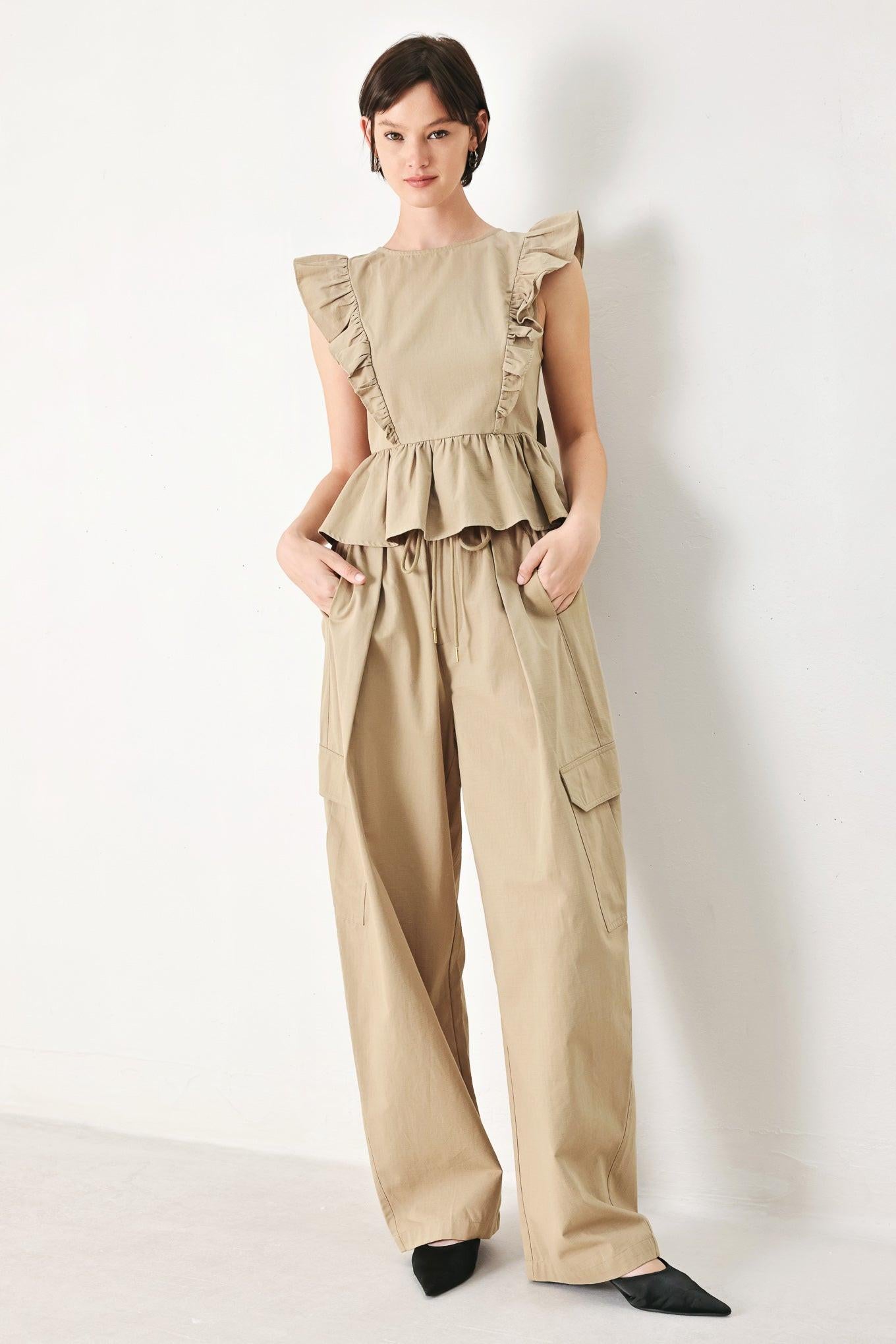 WHITE BLOSSOM WOVEN TOP