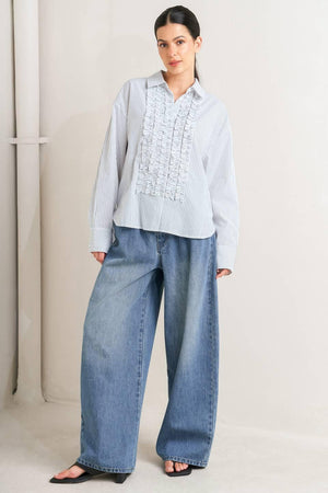 DAYLIGHT EDGE WOVEN TOP.
