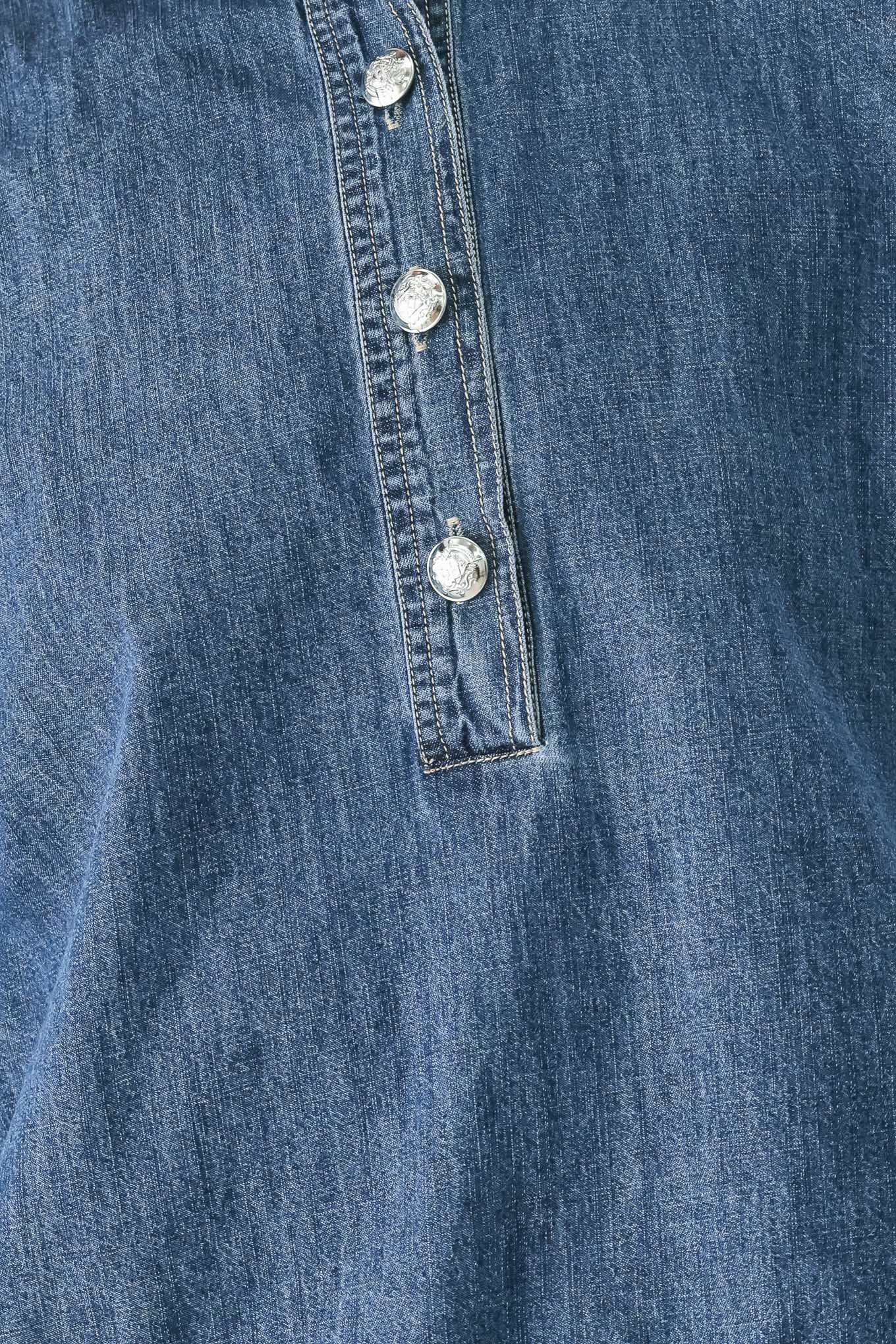 A model wearing a blue denim long-sleeve top with a buttoned mandarin collar | FREEMARKET
