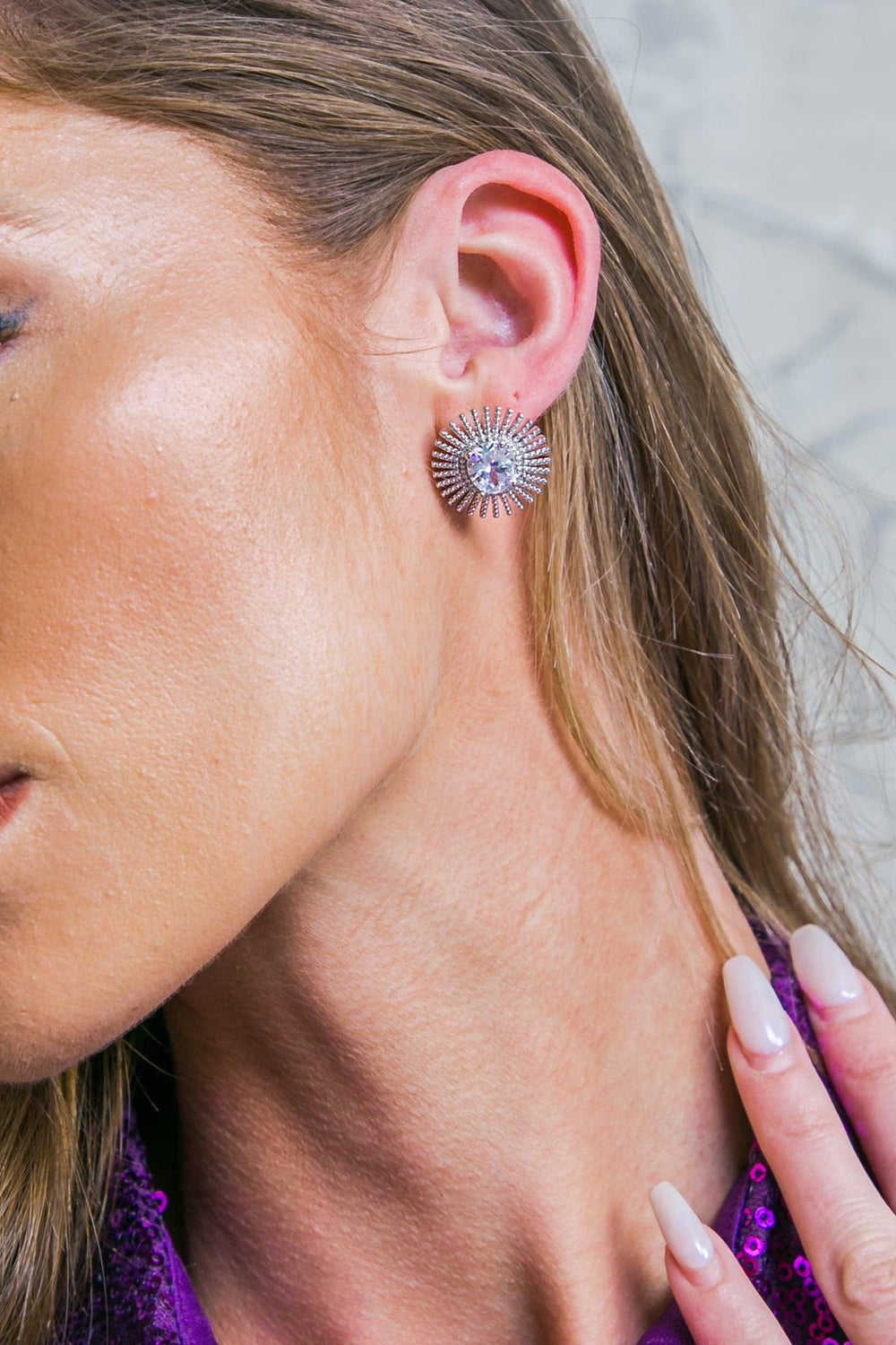 SPARKLE FEMINIES VENUS EARRINGS.